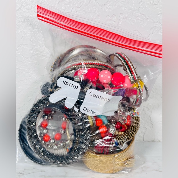 Bag Of Bracelets - Picture 4 of 6